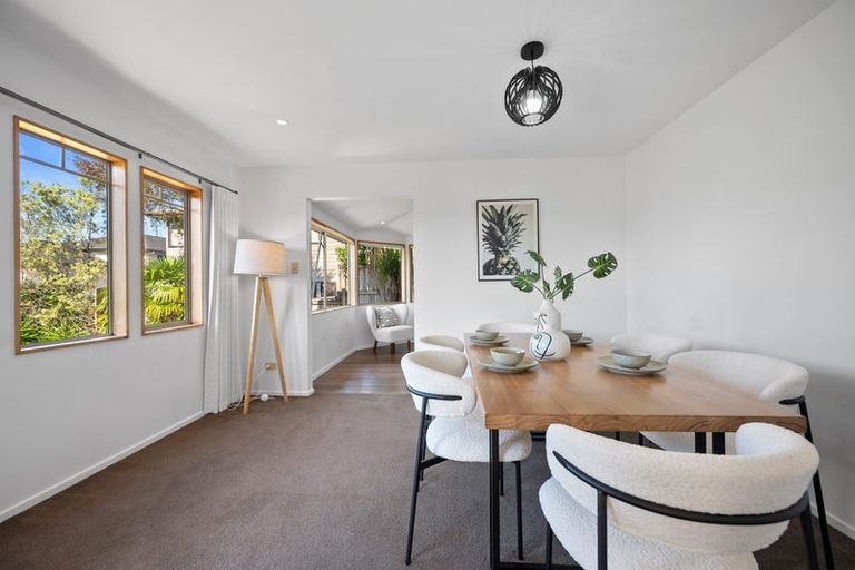 Photo of property in 2c Braemar Road, Rothesay Bay, Auckland, 0630