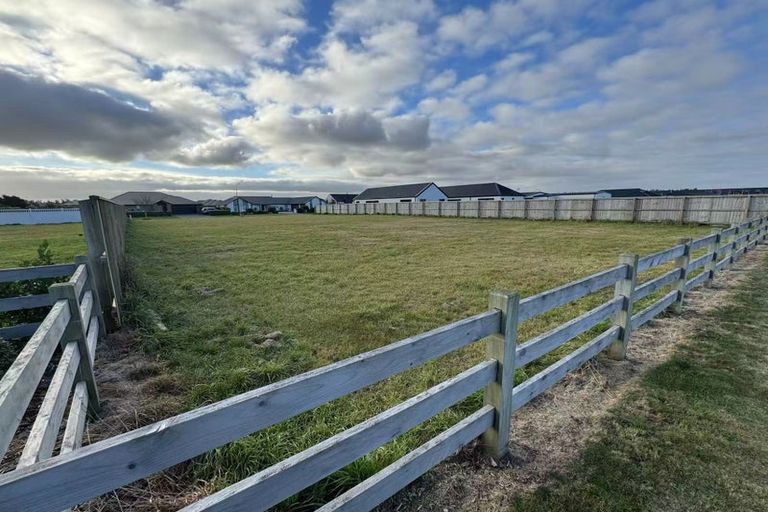 Photo of property in 167 Silver Peaks Drive, West Melton, 7618