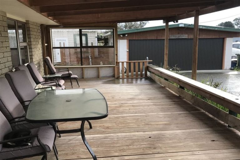 Photo of property in 39 Knorp Street, Halcombe, Feilding, 4779