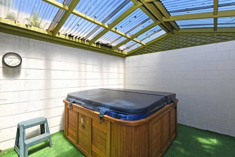 Photo of property in 30 Riversdale Road, Clouston Park, Upper Hutt, 5018