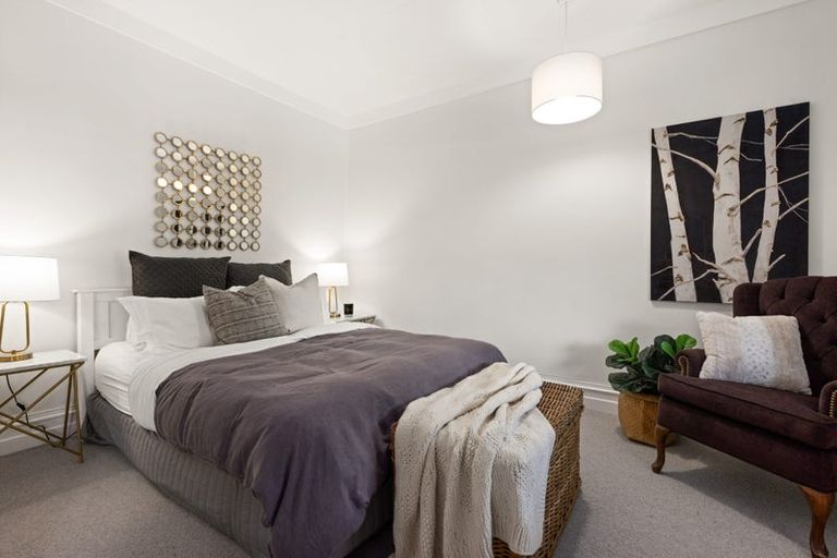 Photo of property in 95 Milton Road, Bluff Hill, Napier, 4110