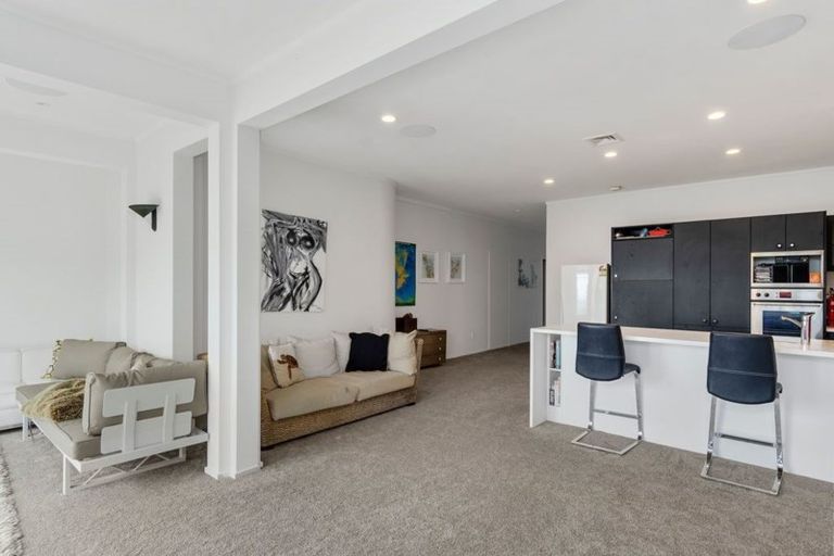 Photo of property in 21 London Street, Hampden, 9410