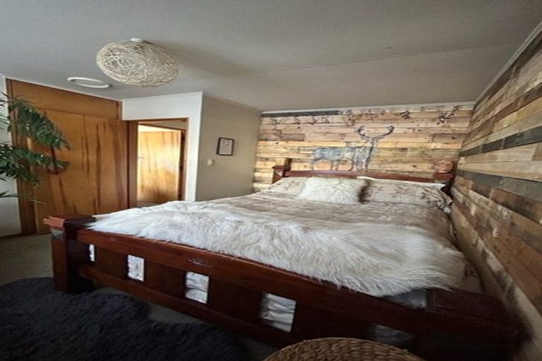 Photo of property in 51 Kent Street, Picton, 7220