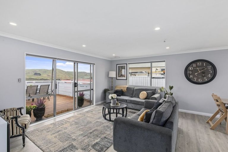 Photo of property in 12 Mossburn Grove, Kelson, Lower Hutt, 5010