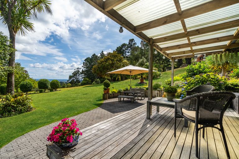 Photo of property in 168 Carter Road, Oratia, Auckland, 0604