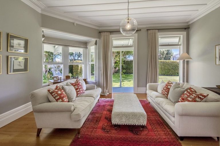 Photo of property in 126 Calliope Road, Stanley Point, Auckland, 0624