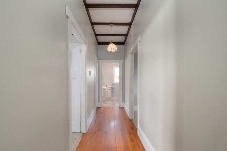 Photo of property in 19 Williams Street, Cambridge, 3434