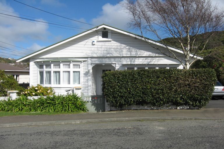 Photo of property in 43 Parkvale Road, Karori, Wellington, 6012