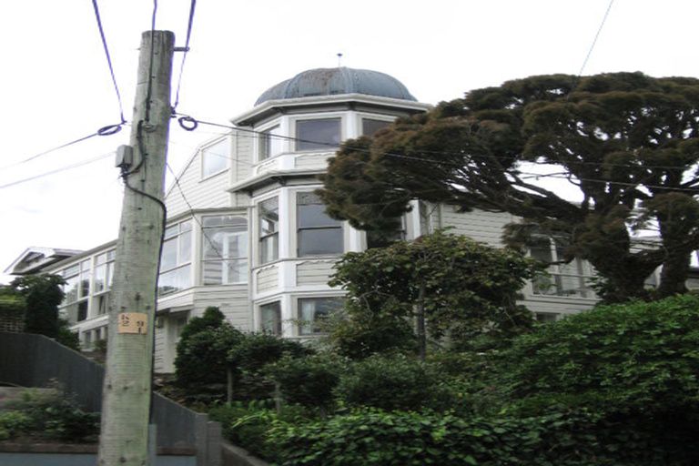 Photo of property in 9 Manley Terrace, Newtown, Wellington, 6021