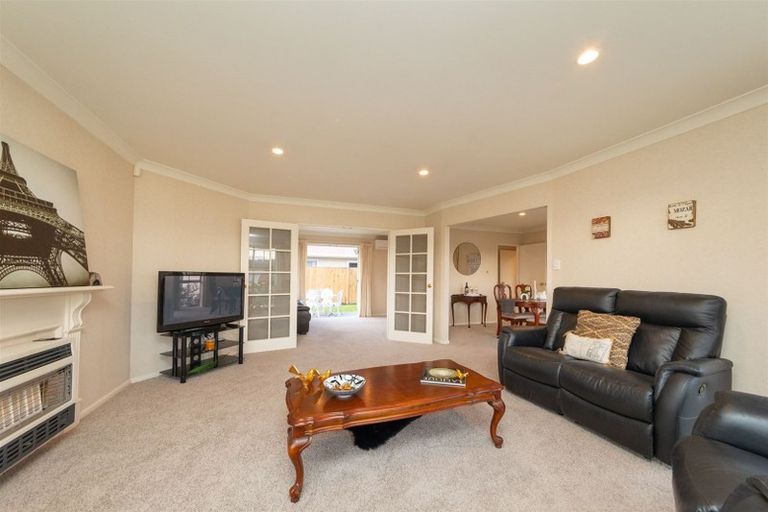 Photo of property in 71 Amberley Avenue, Highbury, Palmerston North, 4412