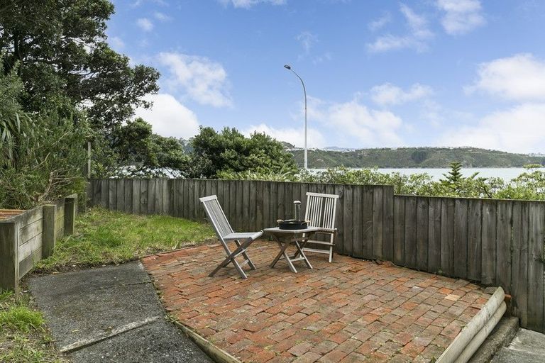 Photo of property in 82 Evans Bay Parade, Roseneath, Wellington, 6021