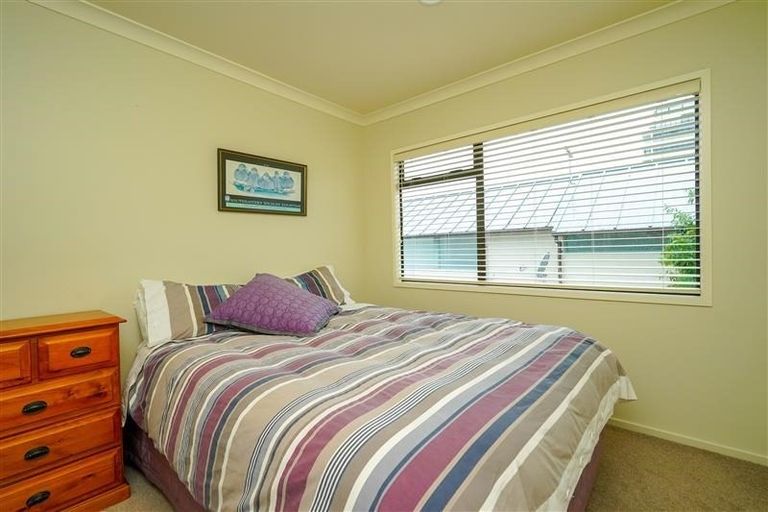 Photo of property in 61c Stanley Road, Stanley Point, Auckland, 0624