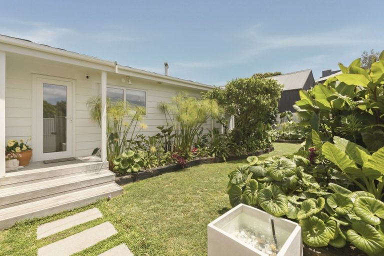 Photo of property in 5 Marjorie Lane, Papamoa Beach, Papamoa, 3118