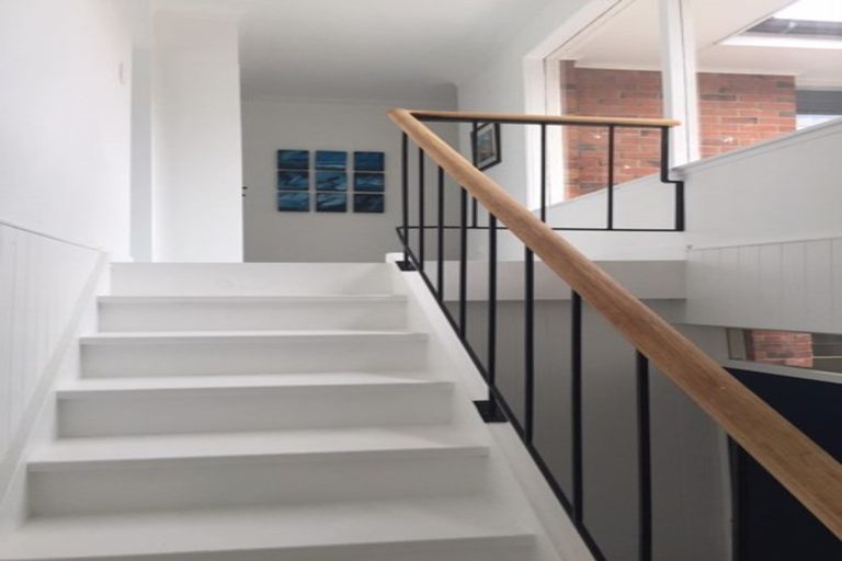 Photo of property in 4/64 Seacliffe Avenue, Belmont, Auckland, 0622