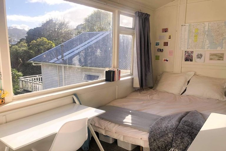 Photo of property in 37 Raroa Road, Kelburn, Wellington, 6012