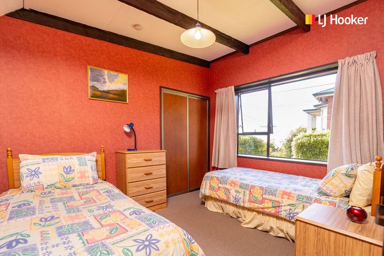 Photo of property in 51 Earls Road, Saint Clair, Dunedin, 9012