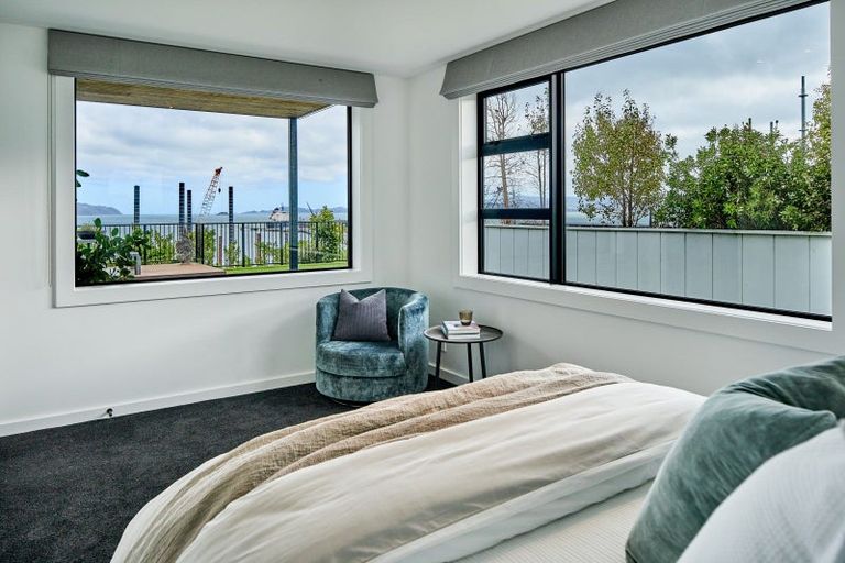 Photo of property in 5 Howard Road, Point Howard, Lower Hutt, 5013