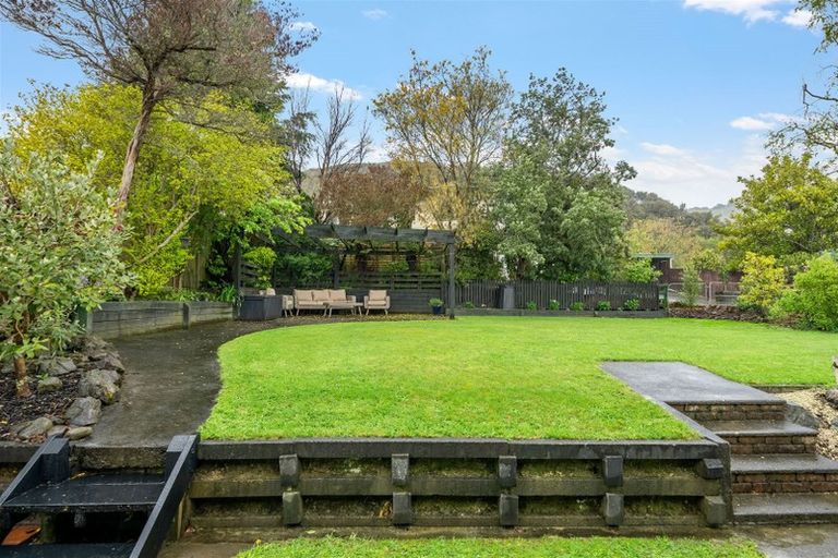 Photo of property in 7 Oaklands Grove, Clouston Park, Upper Hutt, 5018