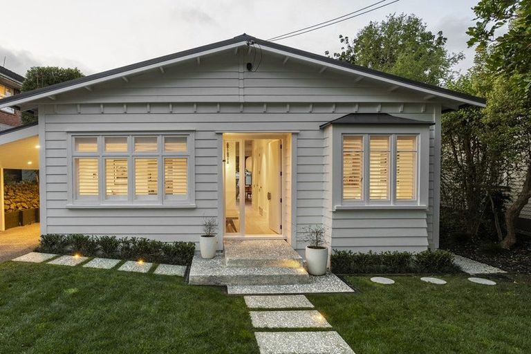 Photo of property in 41 Sackville Street, Grey Lynn, Auckland, 1021