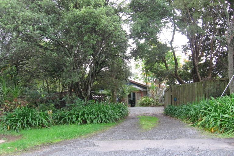 Photo of property in 2 The Close, Greenhithe, Auckland, 0632