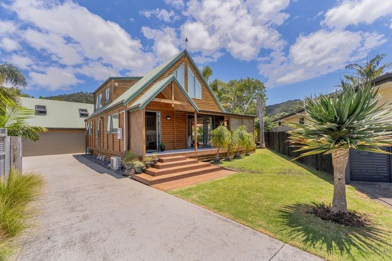 Photo of property in 12 Cathedral Court, Hahei, Whitianga, 3591