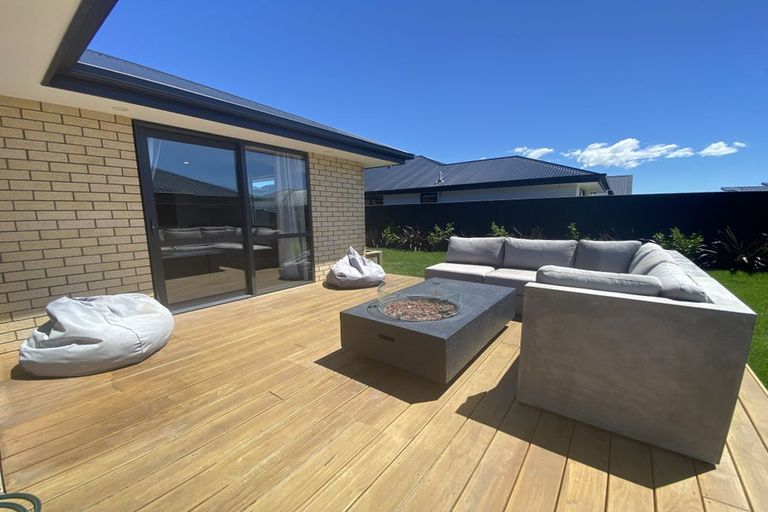 Photo of property in 21 Grimwood Street, Woodend, 7610