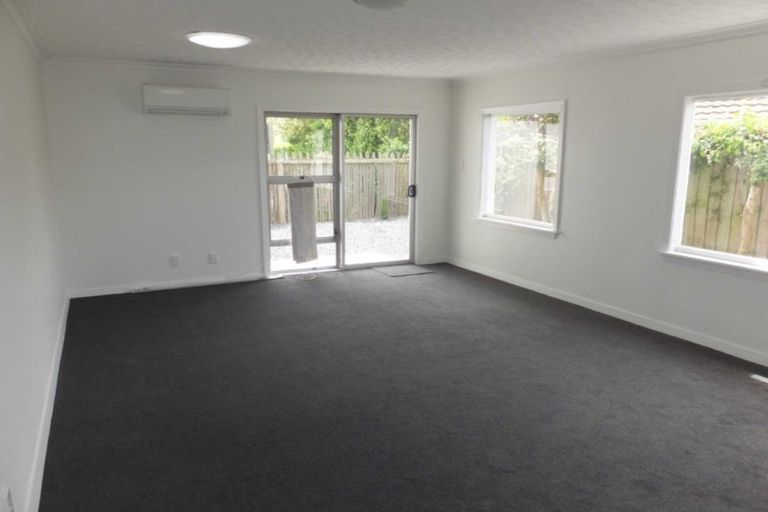 Photo of property in 2/58 Office Road, Merivale, Christchurch, 8014