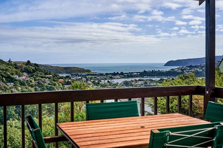 Photo of property in 36 Mercury Way, Whitby, Porirua, 5024