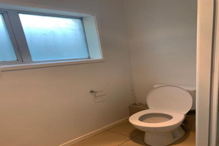 Photo of property in 190 Manuka Road, Bayview, Auckland, 0629