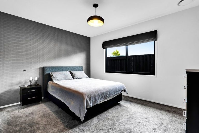 Photo of property in 4 Cessna Lane, Glen Avon, New Plymouth, 4312