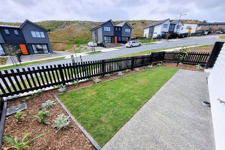 Photo of property in 17 Bee Lane, Whitby, Porirua, 5024
