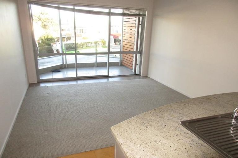 Photo of property in 9/4u Seaview Road, Paraparaumu Beach, Paraparaumu, 5032