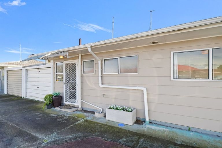 Photo of property in 56d Gonville Avenue, Gonville, Wanganui, 4501