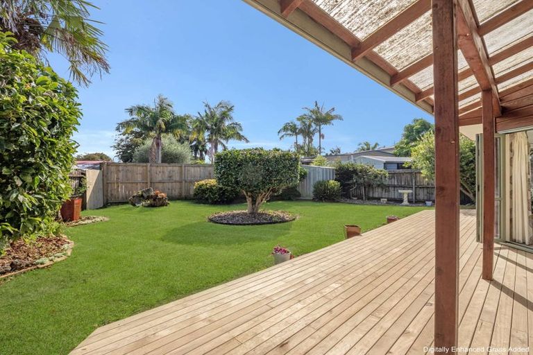 Photo of property in 1/114 The Circle, Manly, Whangaparaoa, 0930