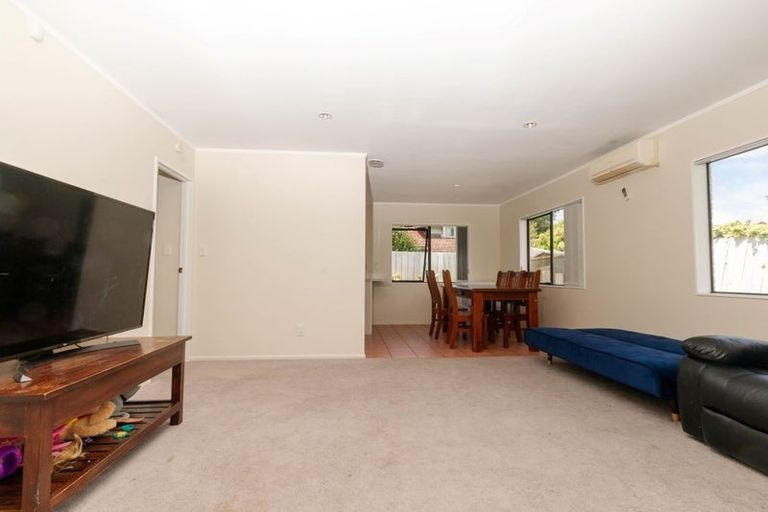 Photo of property in 2/20 Huia Road, Papatoetoe, Auckland, 2025