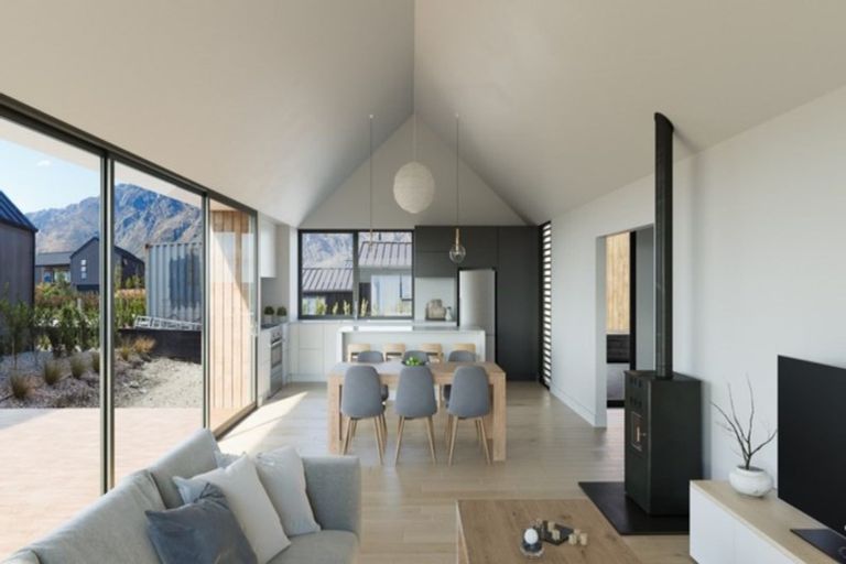 Photo of property in 32 Falconer Rise, Jacks Point, Queenstown, 9371