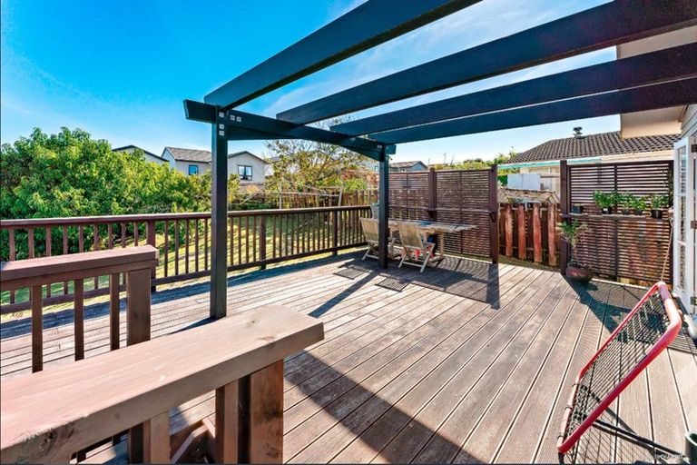 Photo of property in 29 Leaver Place, Weymouth, Auckland, 2103