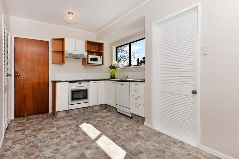 Photo of property in 2/222 Hillside Road, Papatoetoe, Auckland, 2025