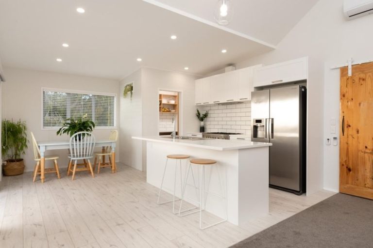 Photo of property in 720b Papamoa Beach Road, Papamoa Beach, Papamoa, 3118