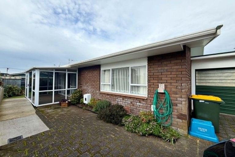 Photo of property in 1/32 Browne Street, Waitara, 4320