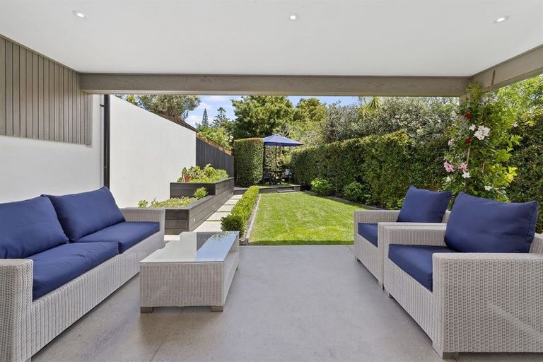 Photo of property in 39a Regent Street, Devonport, Auckland, 0624