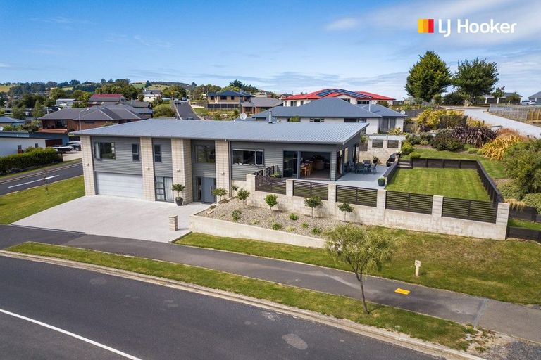 Photo of property in 34 Severn Street, Green Island, Dunedin, 9018