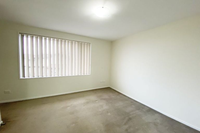 Photo of property in 4/1 Opito Way, East Tamaki, Auckland, 2013