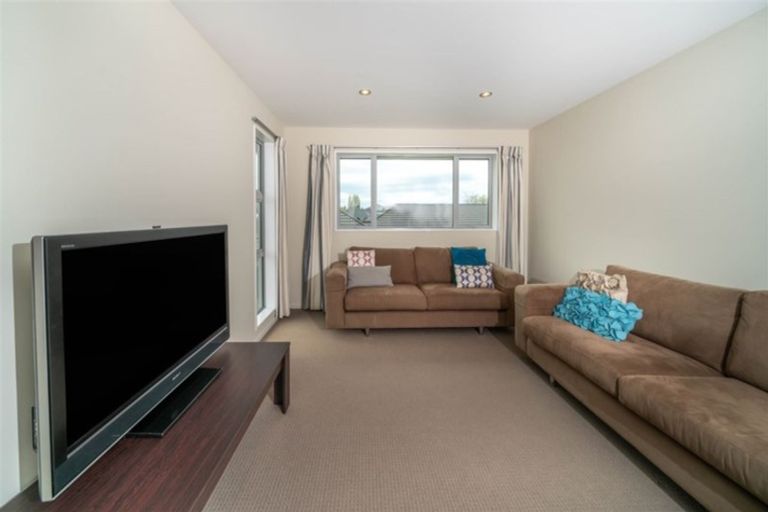 Photo of property in 8 Sovereign Gardens, Halswell, Christchurch, 8025