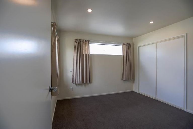 Photo of property in 300 Riccarton Road, Upper Riccarton, Christchurch, 8041
