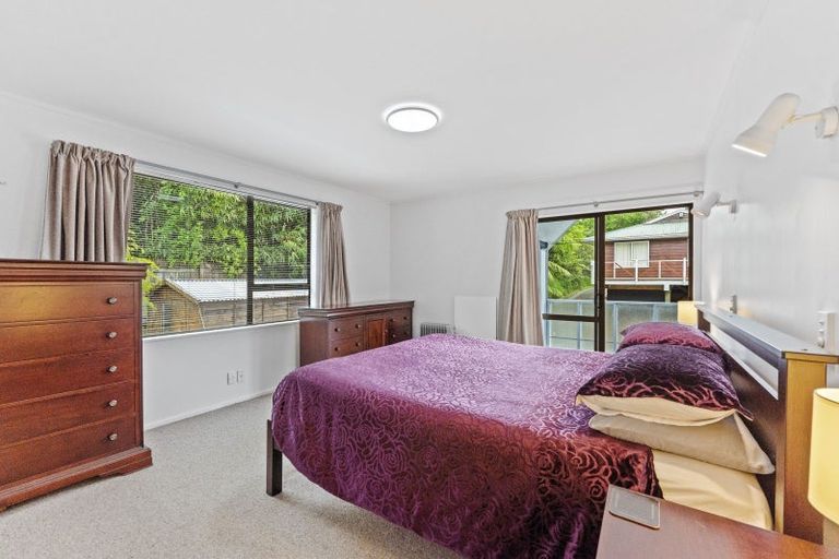 Photo of property in 24 Jocelyn Crescent, Pinehaven, Upper Hutt, 5019