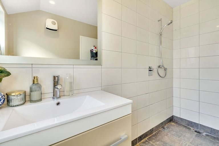 Photo of property in 10 Ethereal Crescent, Mount Pisa, Cromwell, 9383