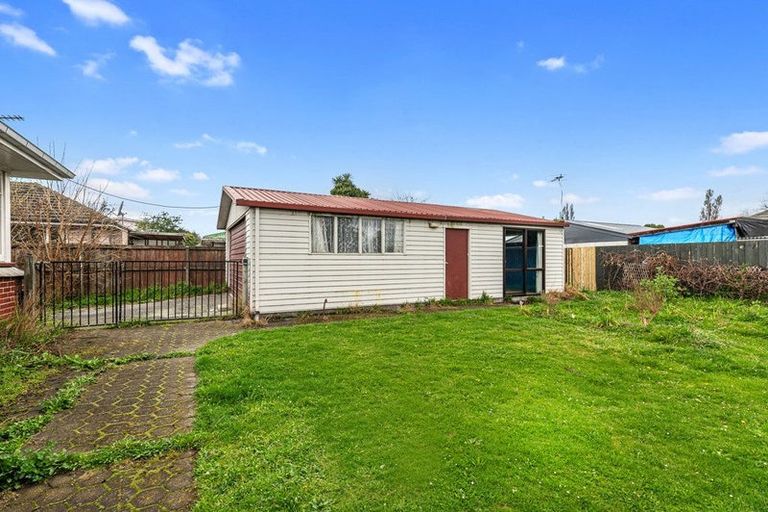Photo of property in 66 Pembroke Street, Avondale, Christchurch, 8061