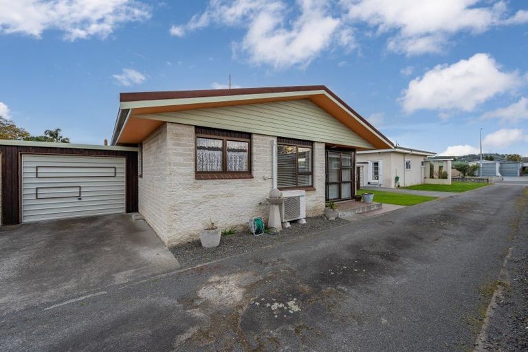 Photo of property in 2/4 King Street, Taradale, Napier, 4112
