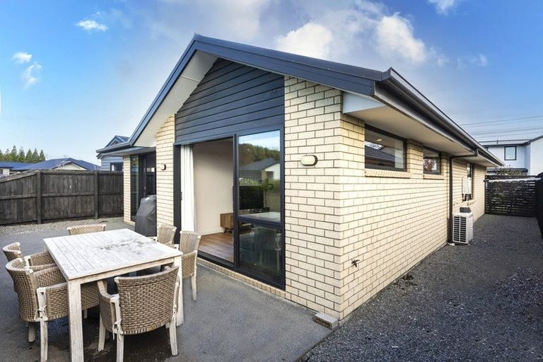 Photo of property in 4 Koral Lane, Broomfield, Christchurch, 8042